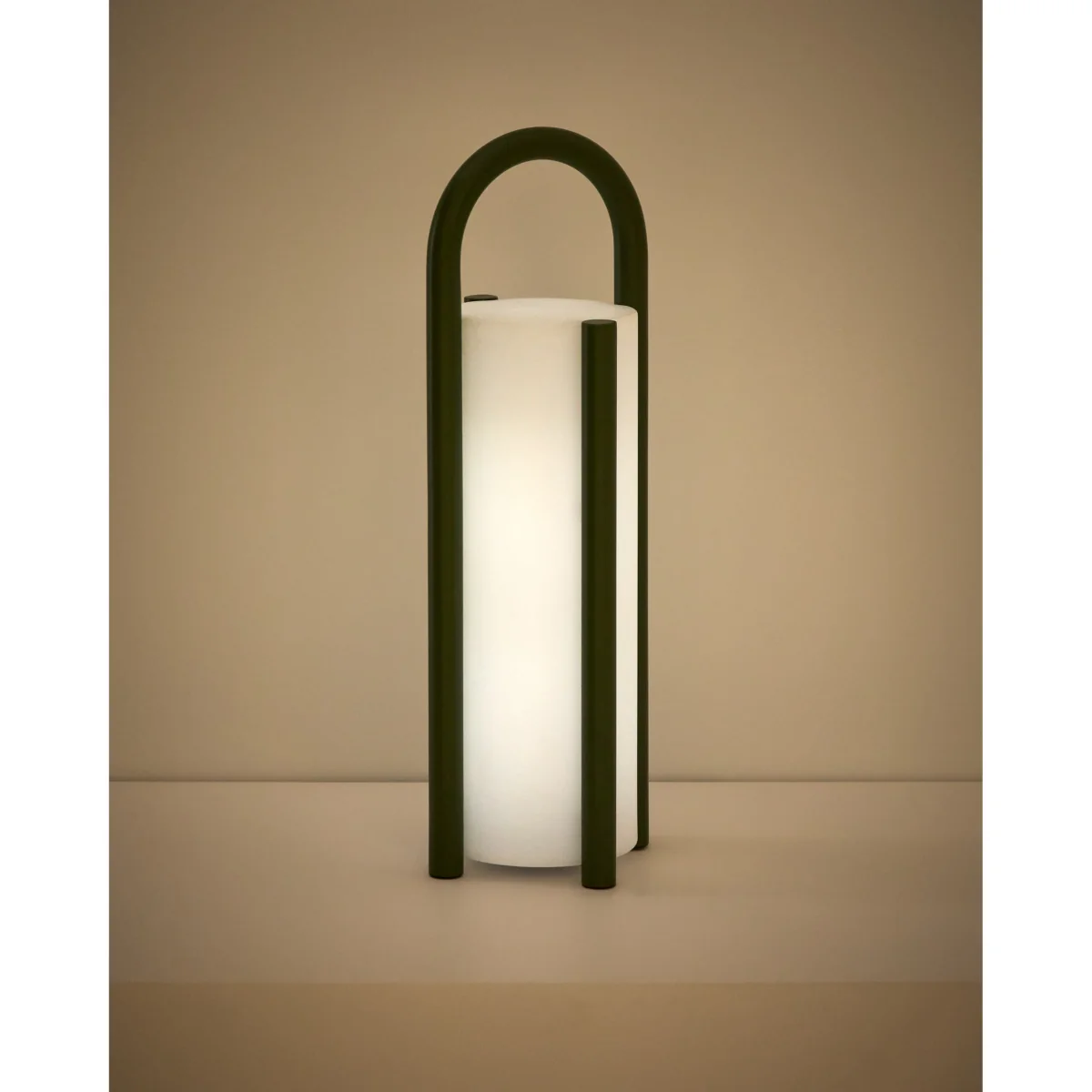 Leros large portable table lamp in green polyethylene and steel – image 6