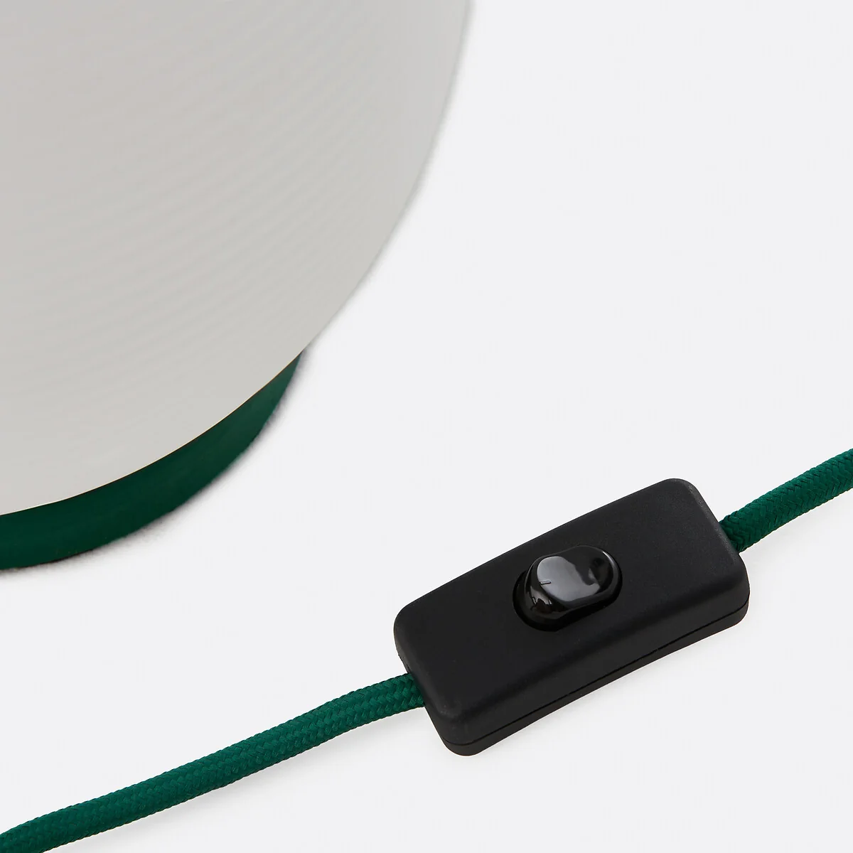 Tilan Grooved Opaline Glass and Iron Table Lamp – image 7