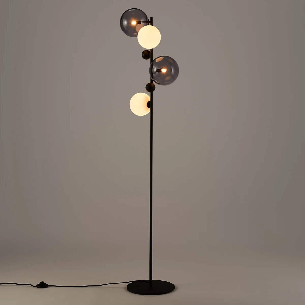Bullesco Smoked Glass and Metal Floor Lamp – image 3