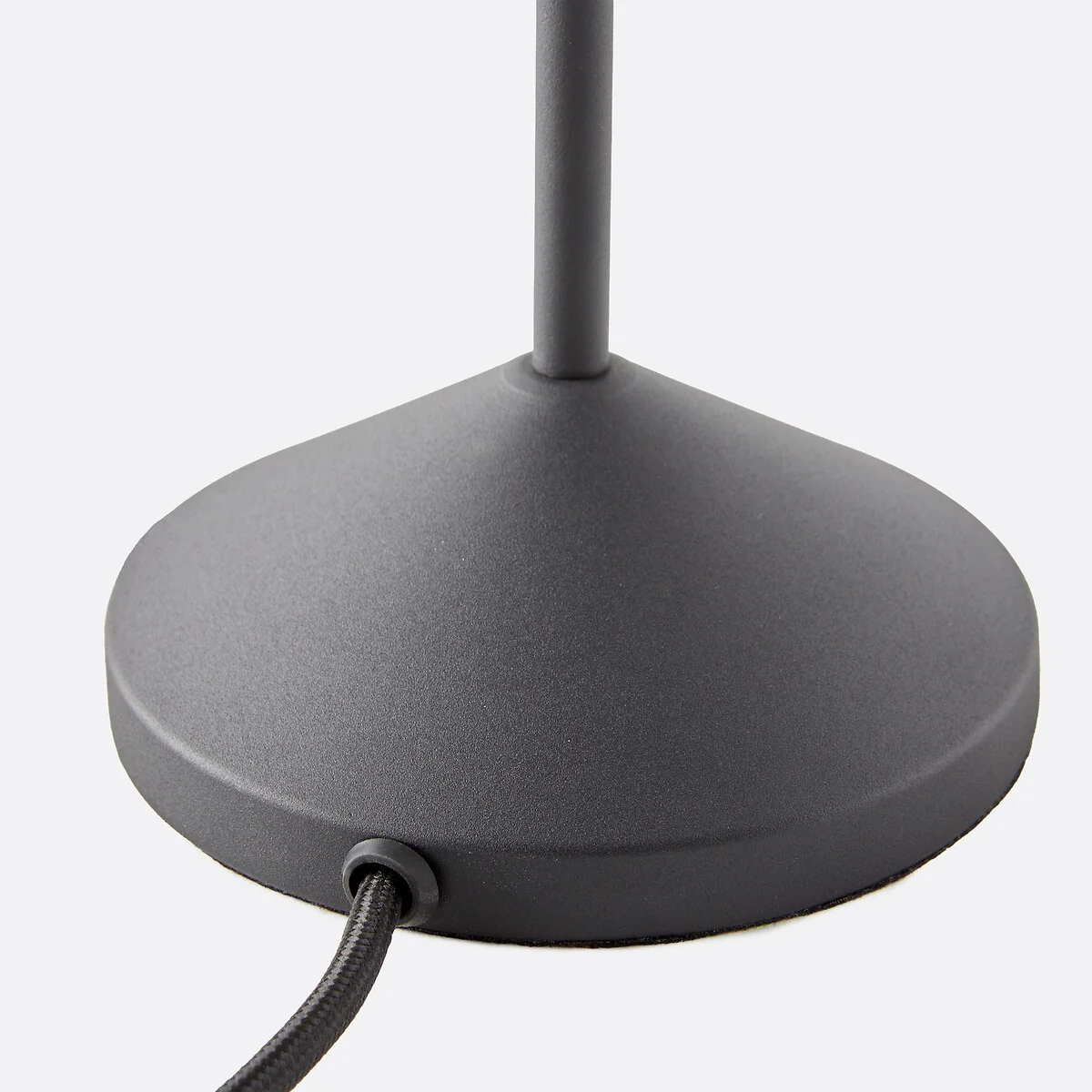 Coney Iron Table Lamp – image 6