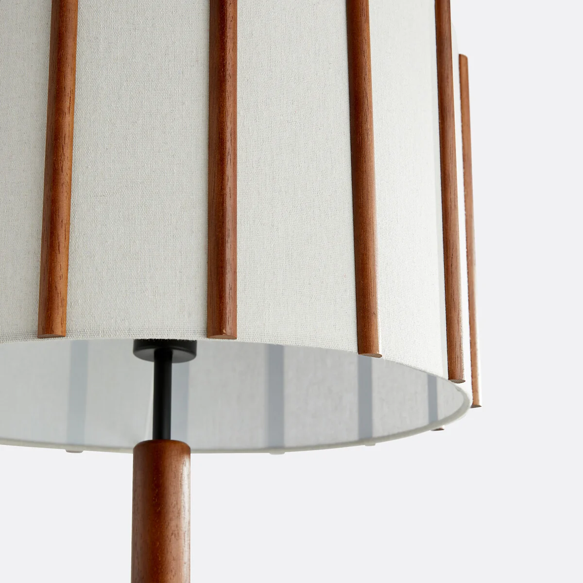 Vintela Rubberwood & Linen Floor Lamp – image 4