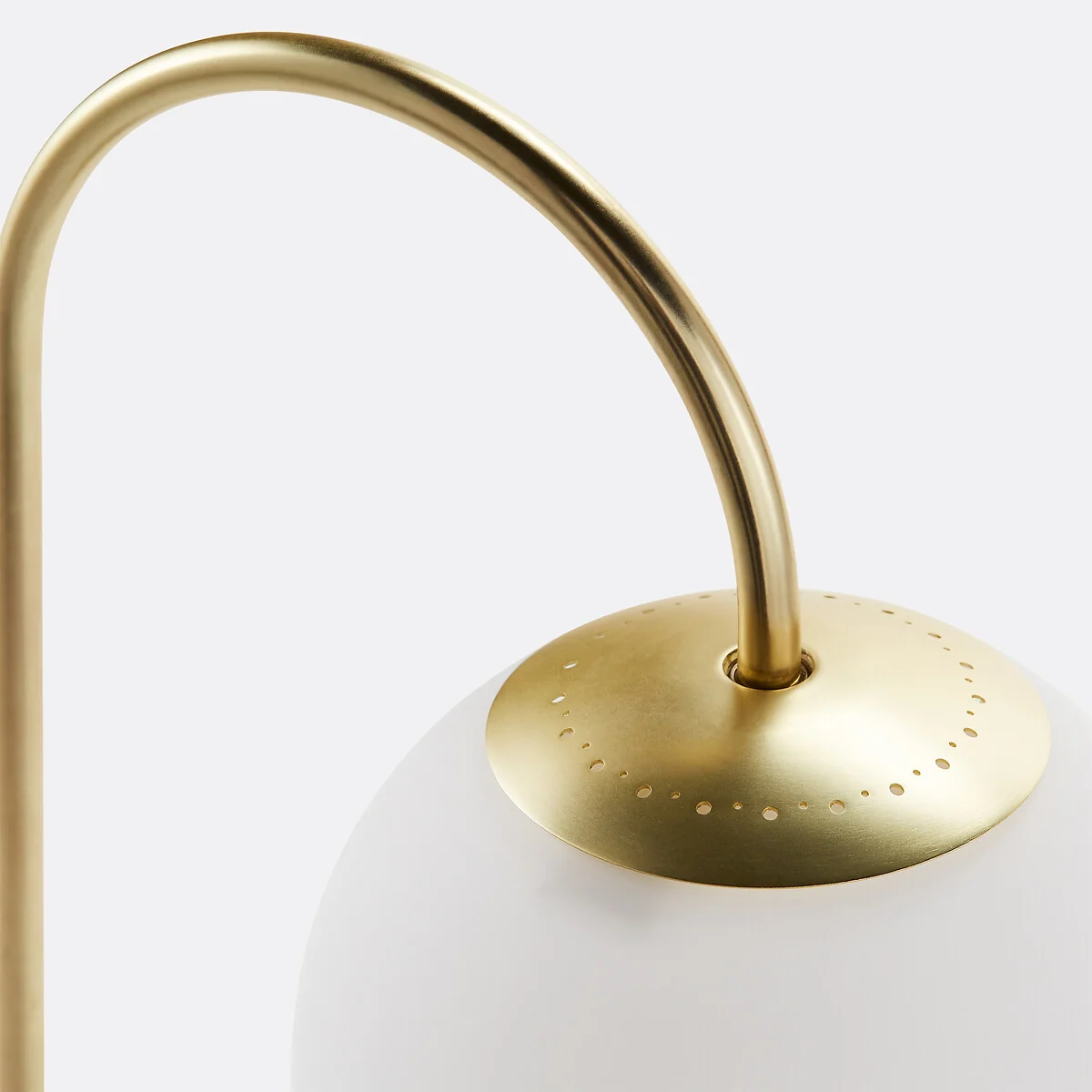 Moricio Brass and Opaline Glass Table Lamp – image 4
