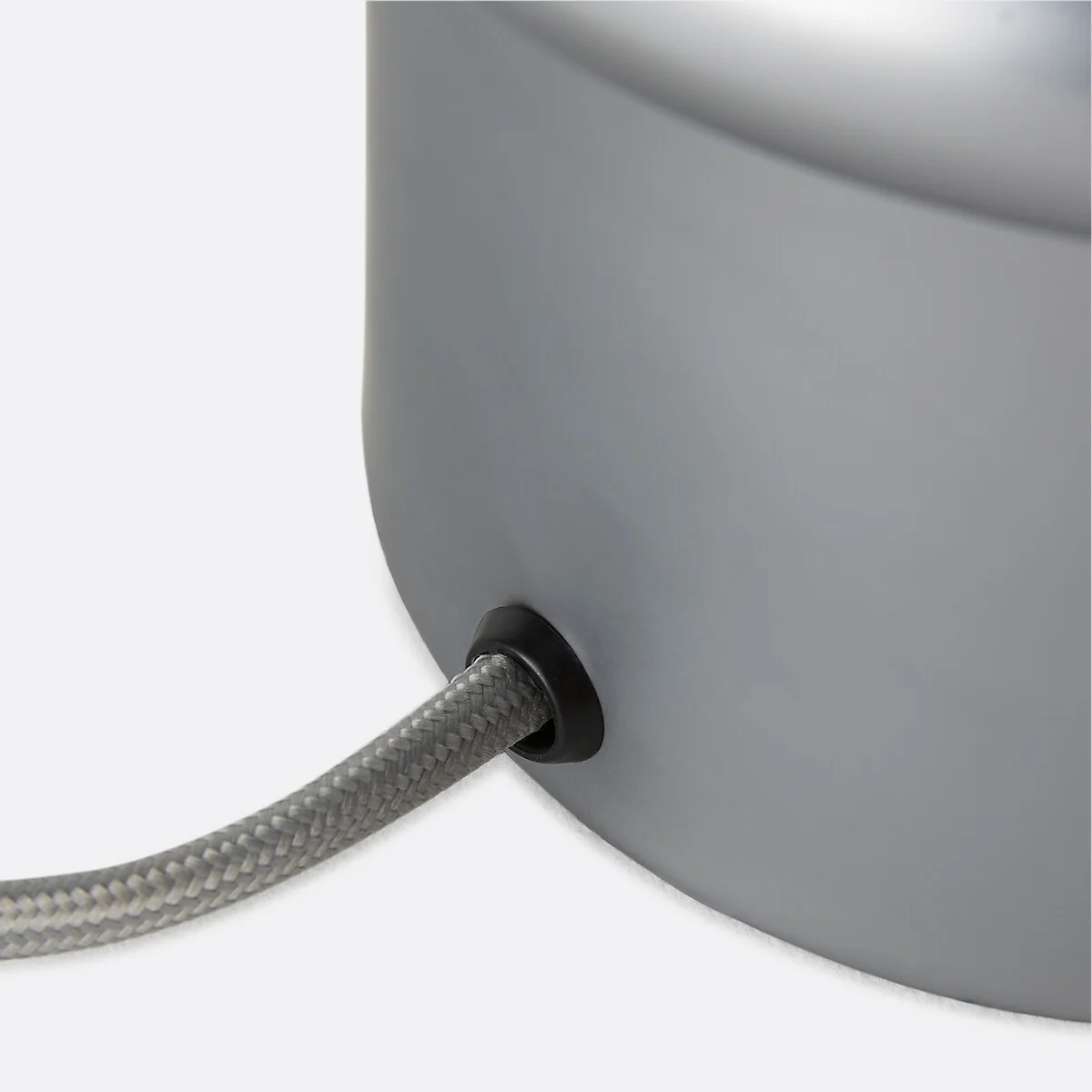 Calan Table Lamp in Chrome-Plated Iron and Opaline Glass – image 6