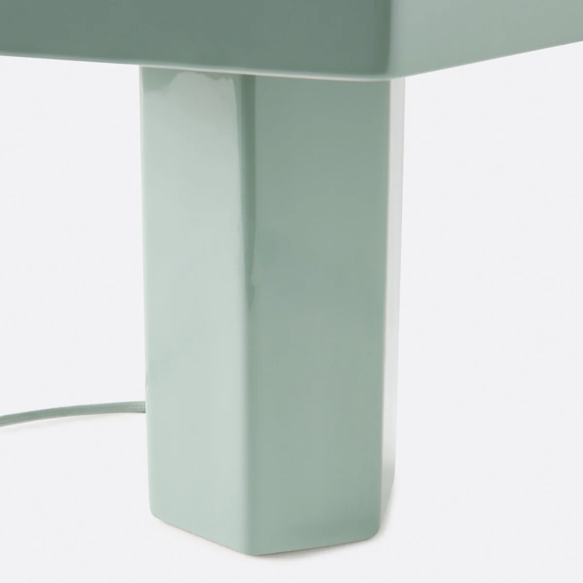 Acia Ceramic Table Lamp – image 3