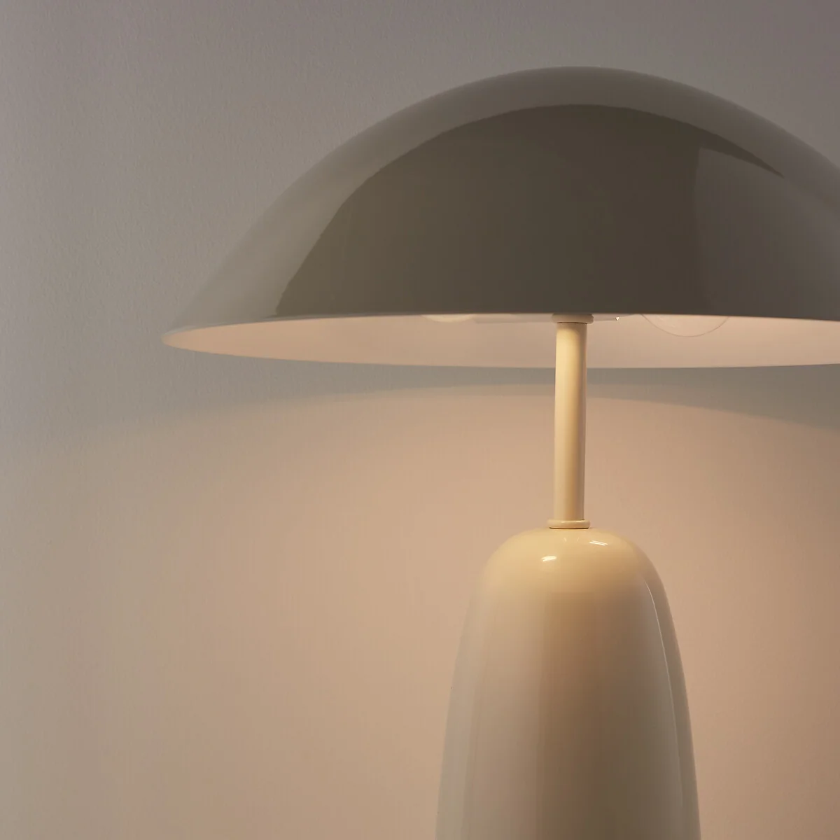 Merro Iron Mushroom Table Lamp – image 4