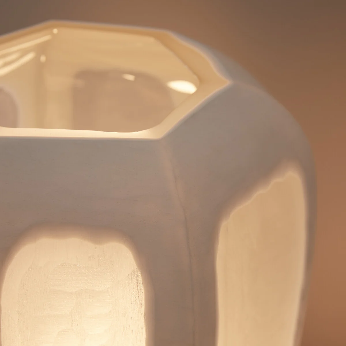 Halkide Hexagonal Frosted and Opaque Glass Lamp – image 3