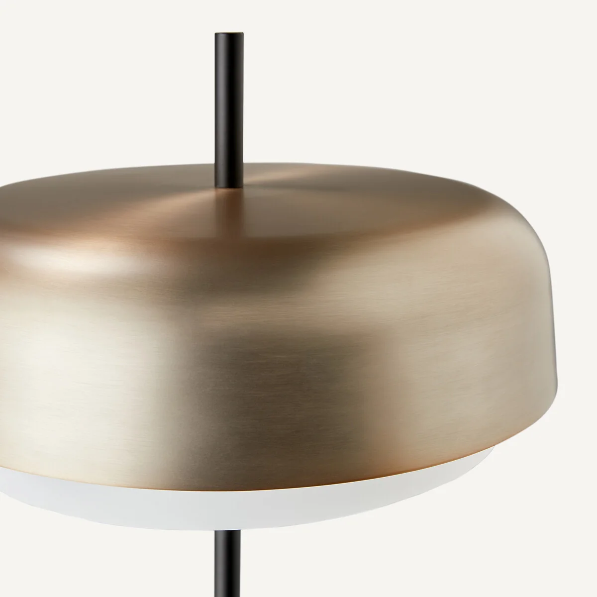 Clepsos Metal & Marble Floor Lamp – image 4