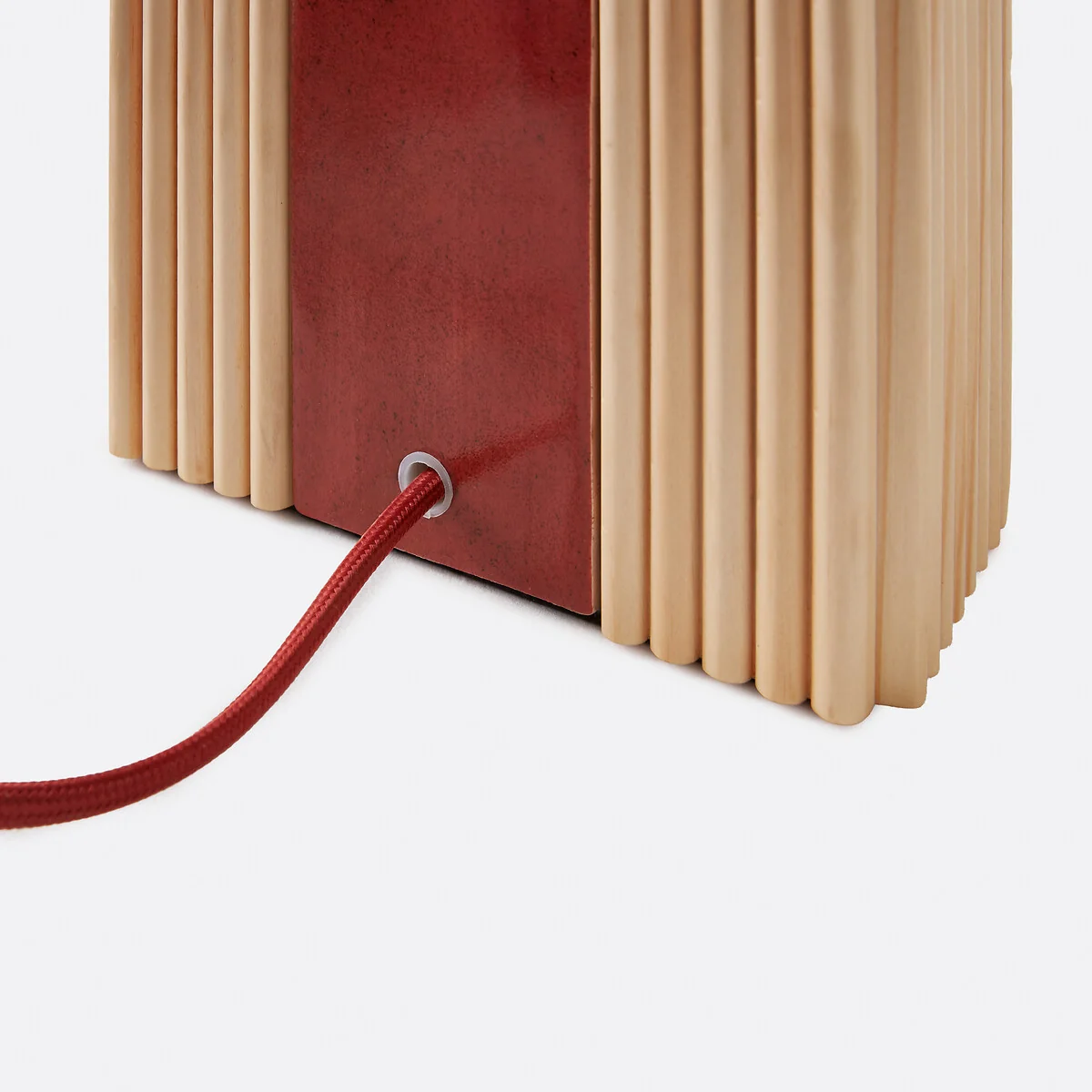 Cérabi Rattan/Ceramic Table Lamp with Linen Lampshade – image 6