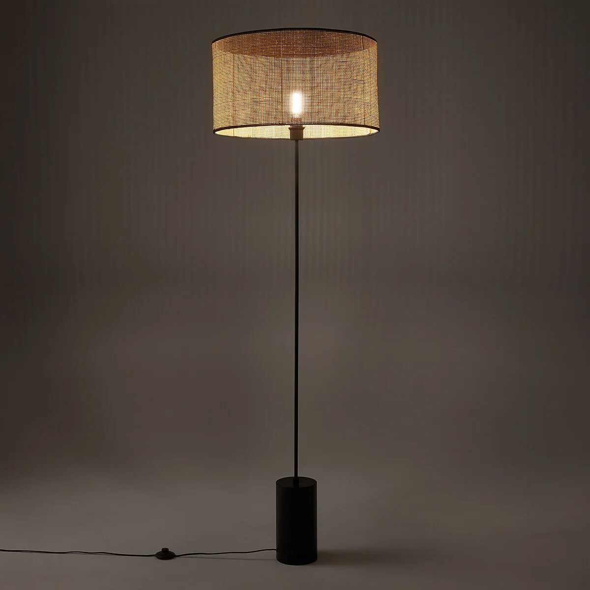 Cara Metal & Cane Floor Lamp – image 3