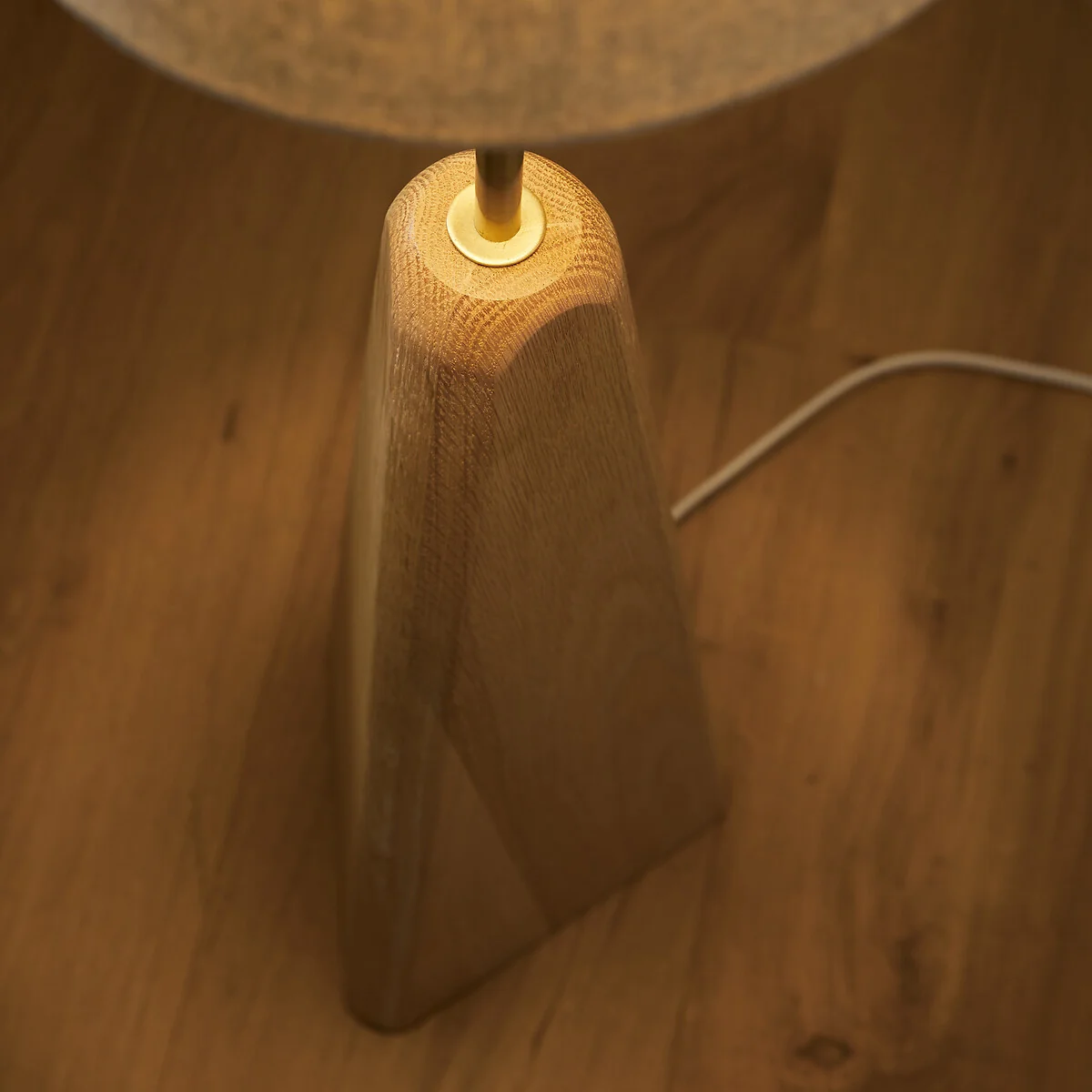 Nestwood Solid Oak Floor Lamp – image 3