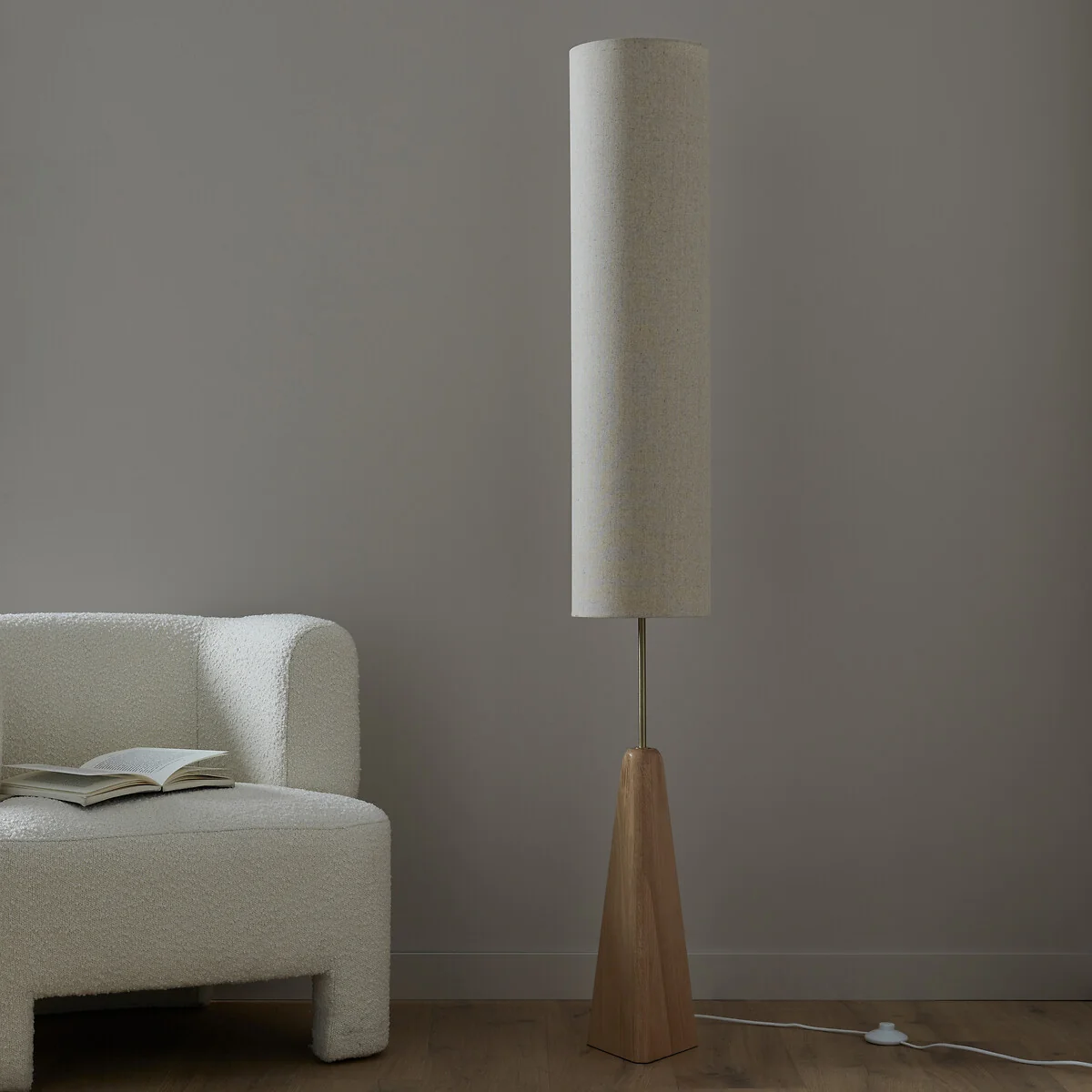 Nestwood Solid Oak Floor Lamp – image 5