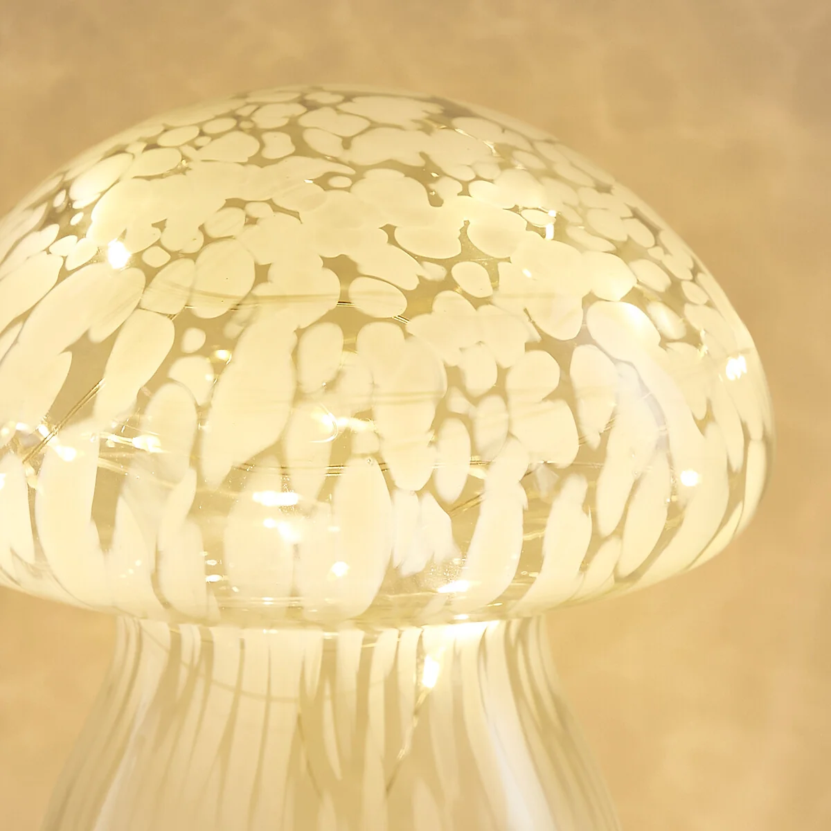 Onoki Decorative LED Mushroom Lamp in Glass – image 4