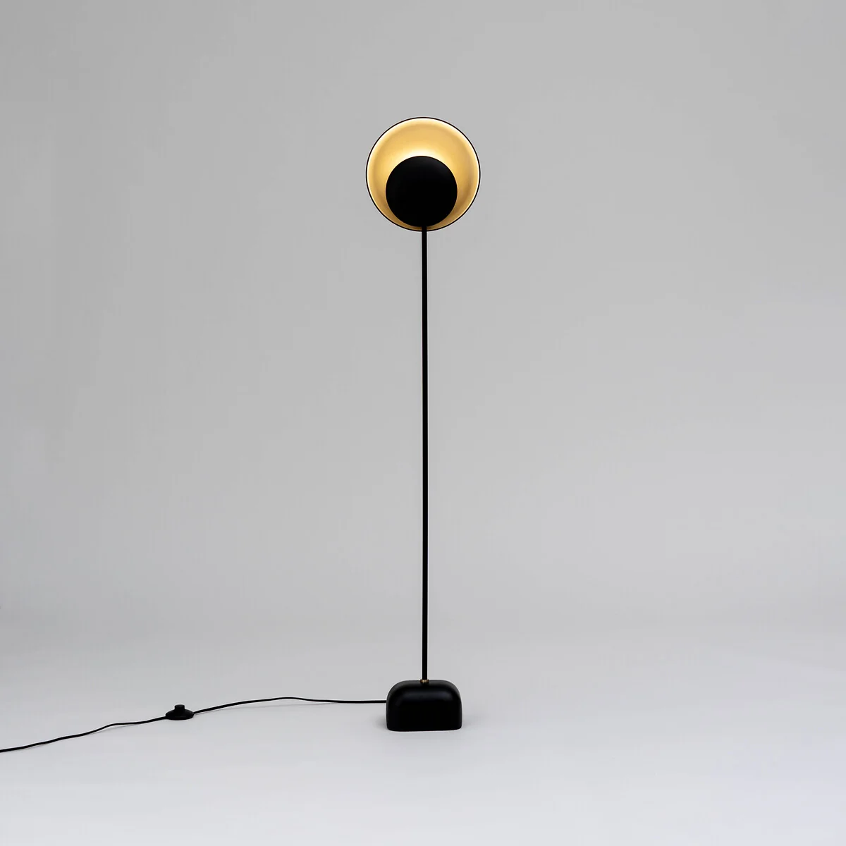 Naton Black and Mocha Metal Reflector Floor Lamp – image 3