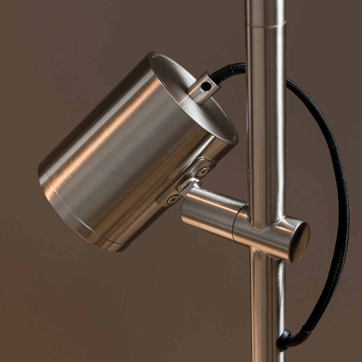 Girevole Spotlight Satin Nickel Floor Lamp – image 5