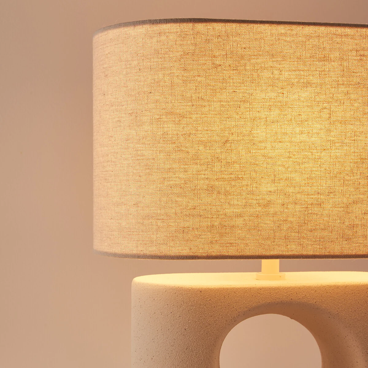 Gani Ceramic/Linen Table Lamp – image 5