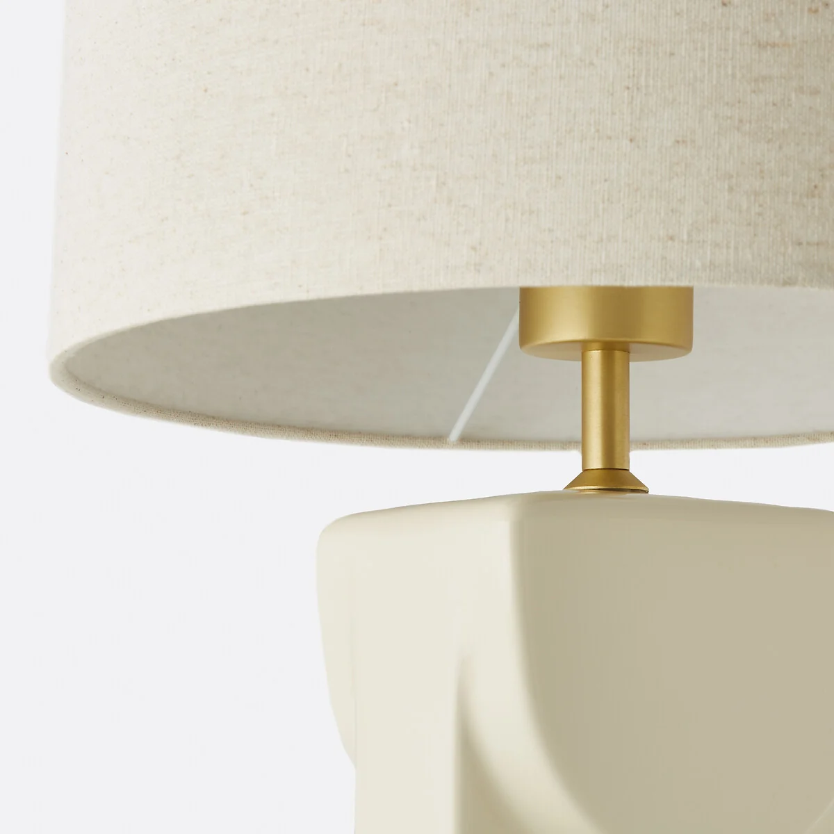 Topia Ceramic & Linen Table Lamp – image 5