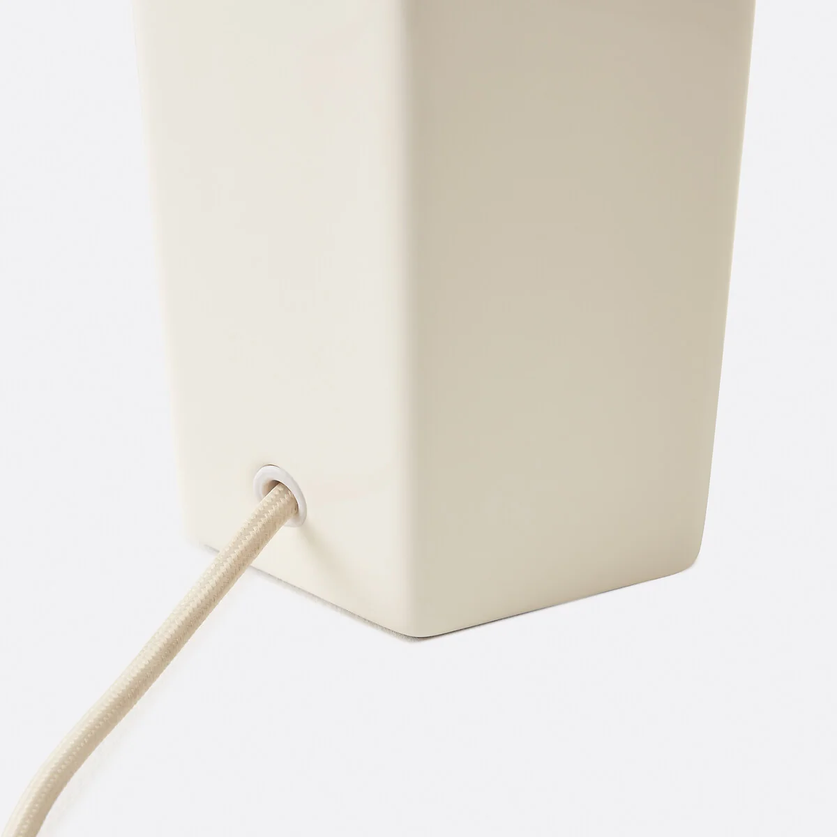 Acia Ceramic Table Lamp – image 7