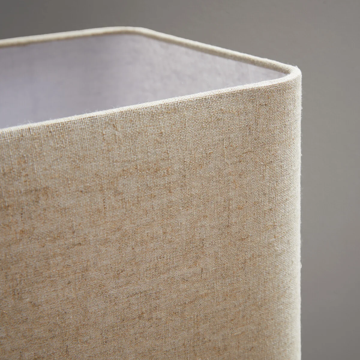Odyha Sculptural Iron Lamp with Linen Shade – image 5