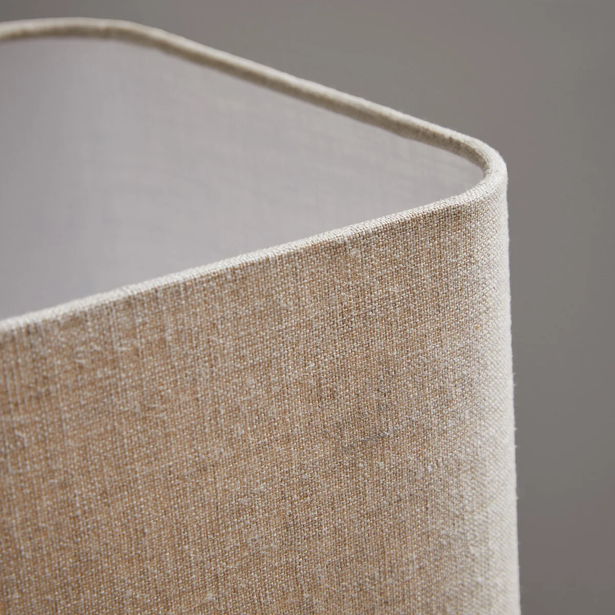 Gyra Mango Table Lamp with Linen Shade – image 5