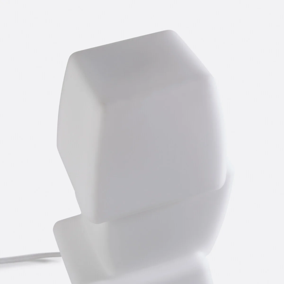 Etera Table Lamp in Opaline Glass – image 5