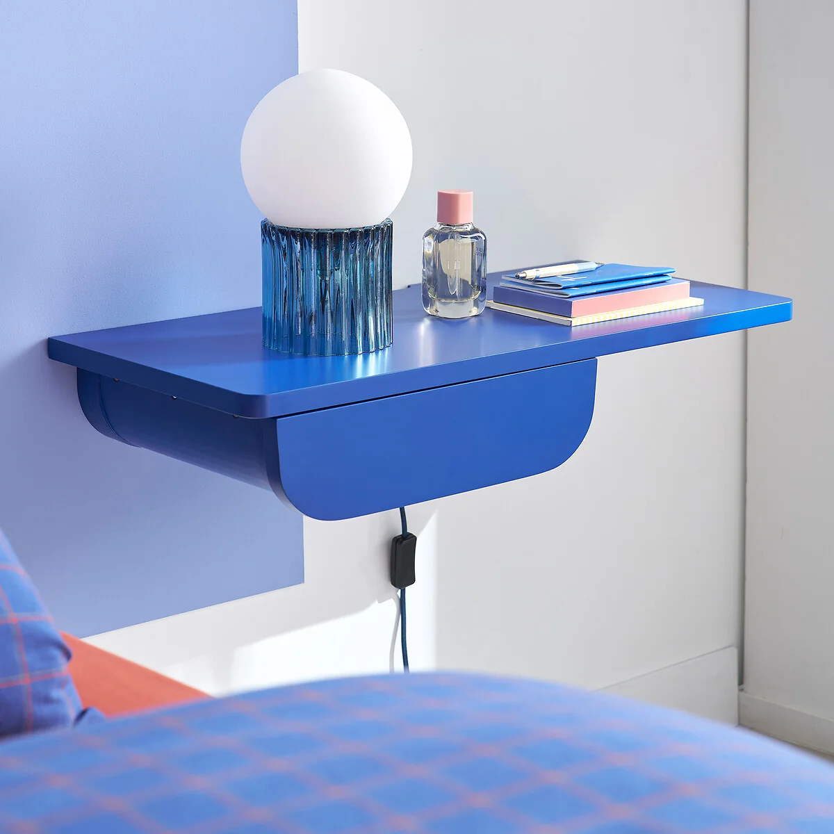 Dima Opaline & Coloured / Streaked Glass Lamp – image 2