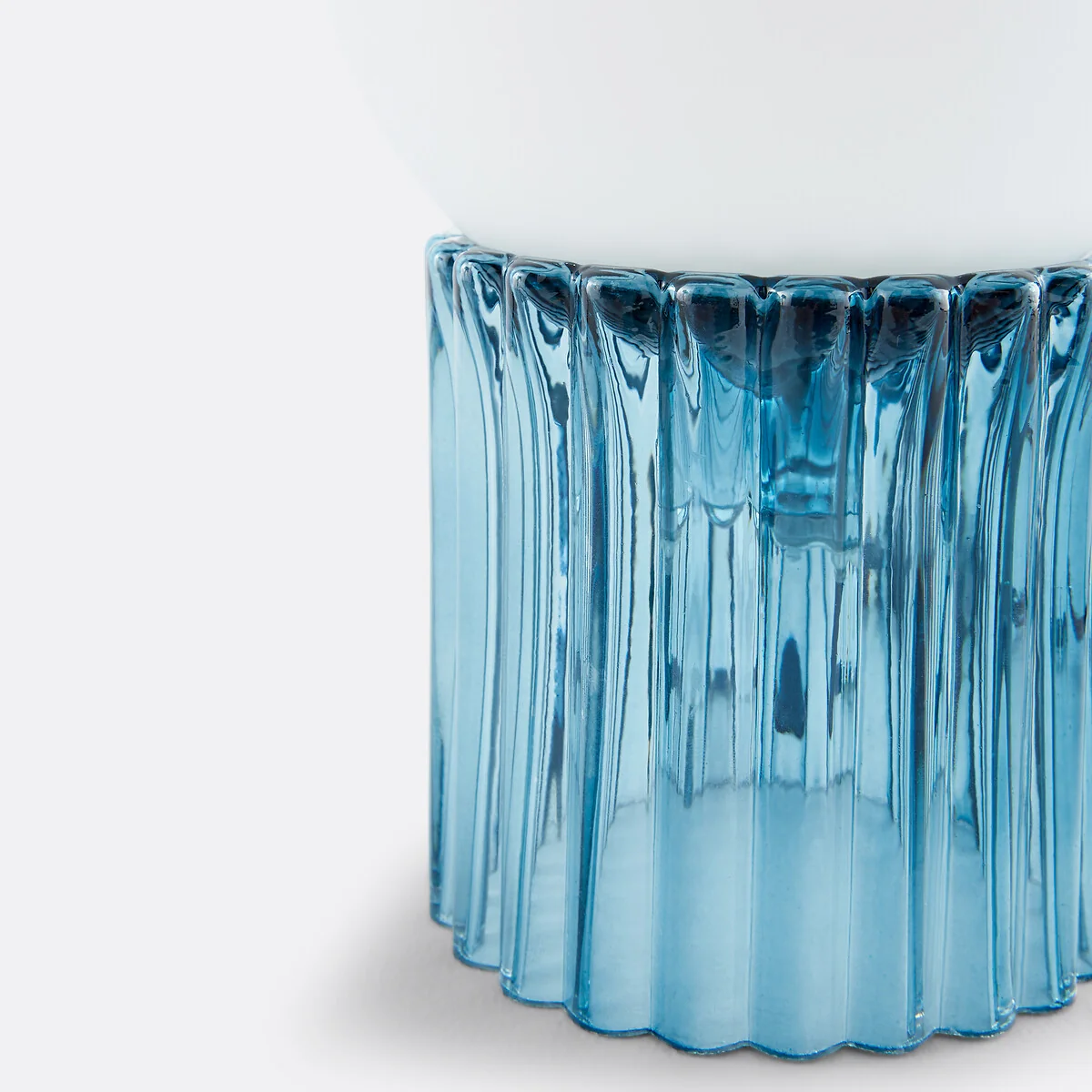 Dima Opaline & Coloured / Streaked Glass Lamp – image 4