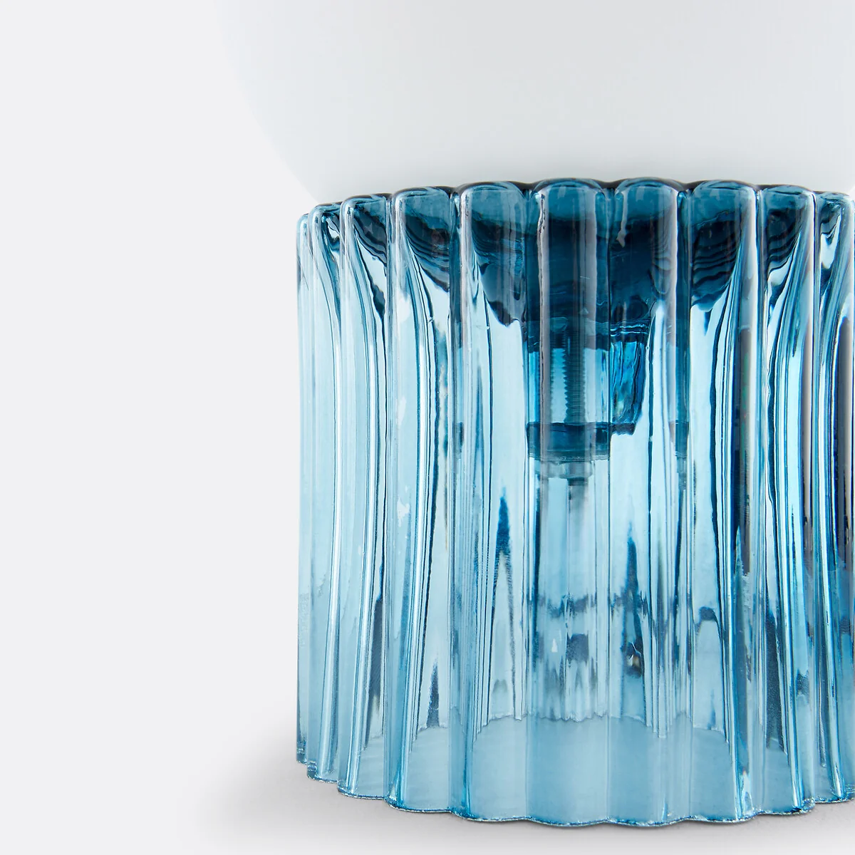 Dima Opaline & Coloured / Streaked Glass Lamp – image 5