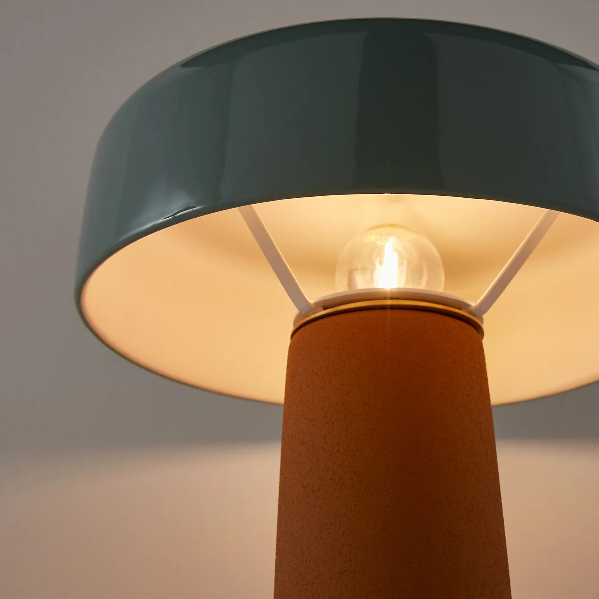 Ceramic Table Lamp Jimna – image 4