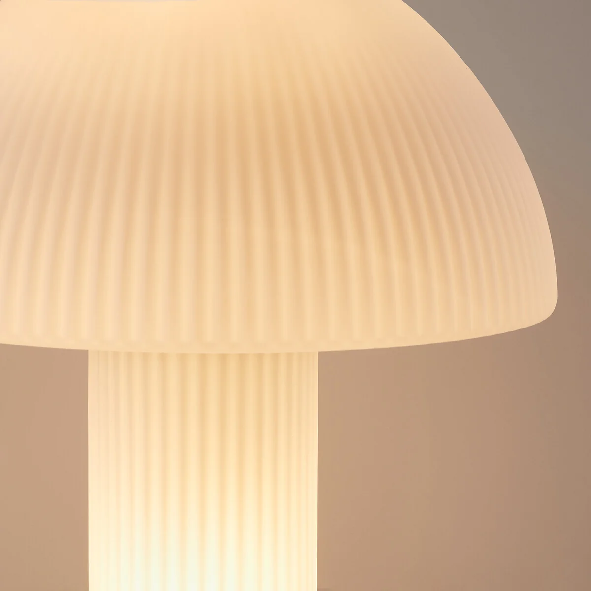 Loulou Mushroom Lamp in Streaked Opaline Glass H29cm – image 4