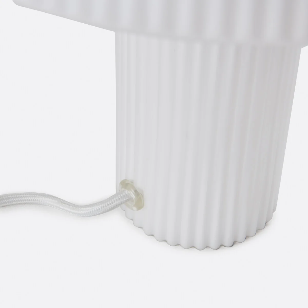 Loulou Mushroom Lamp in Streaked Opaline Glass H29cm – image 6