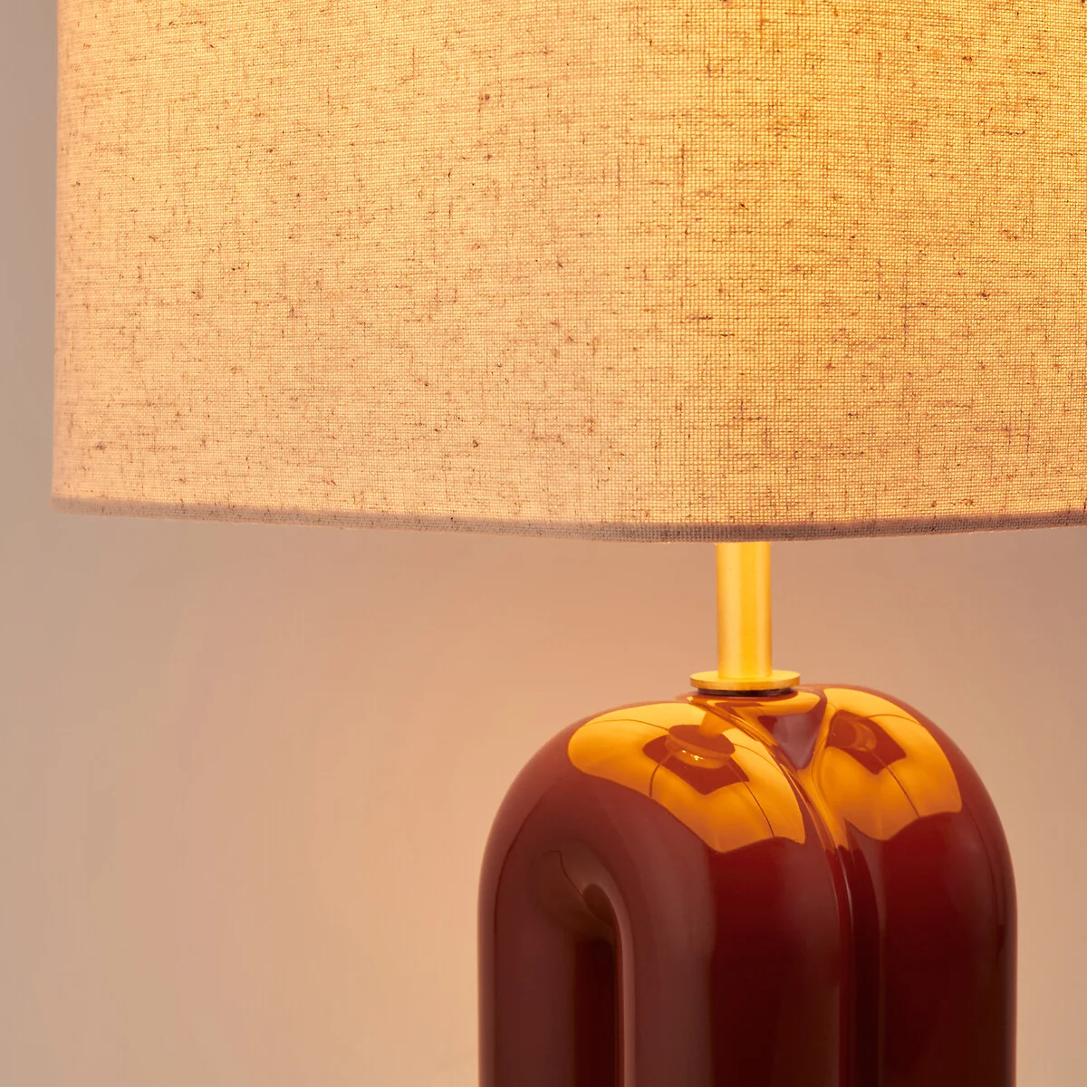 Malo Ceramic & Linen Table Lamp – image 4
