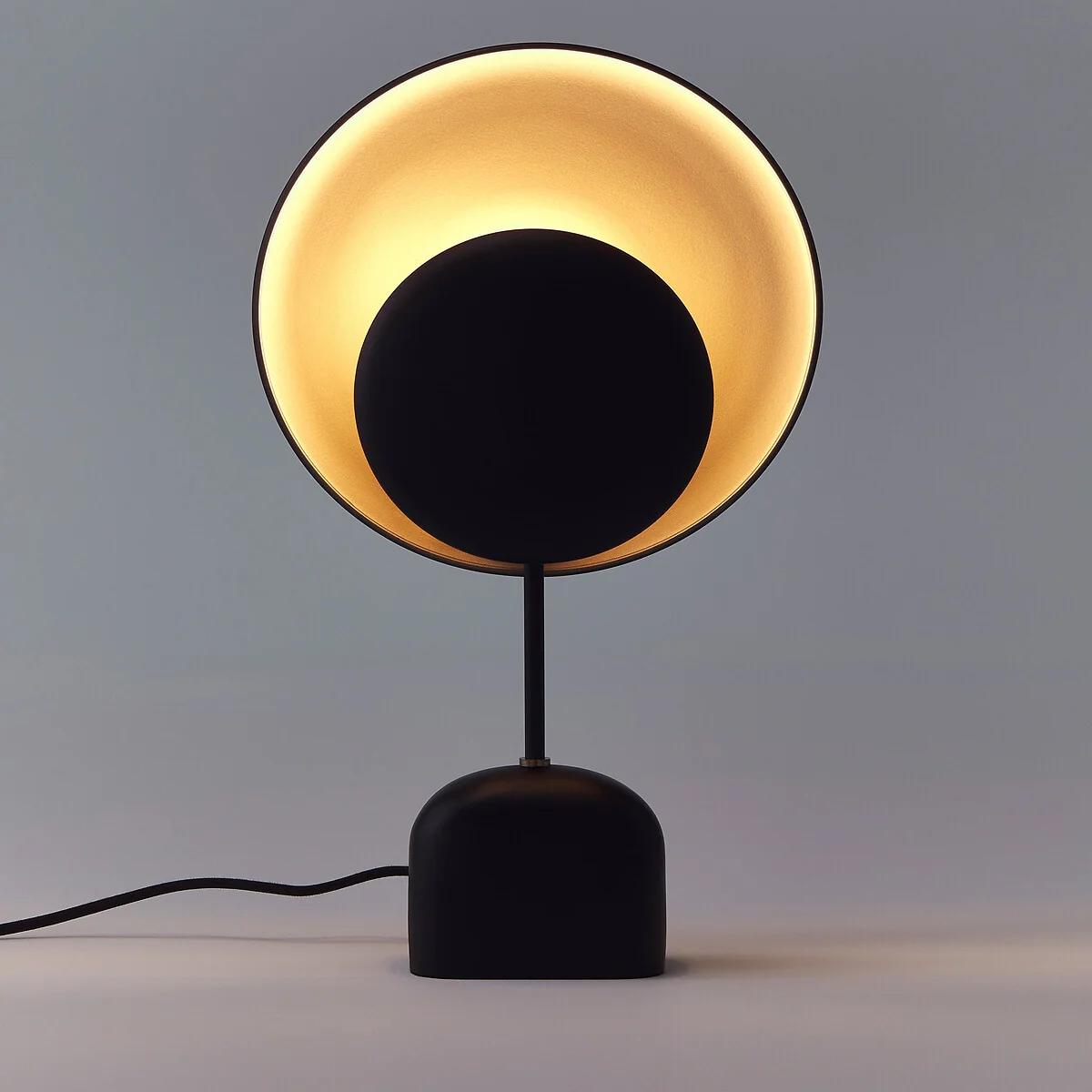 Naton Black and Mocha Metal Table Lamp – image 3