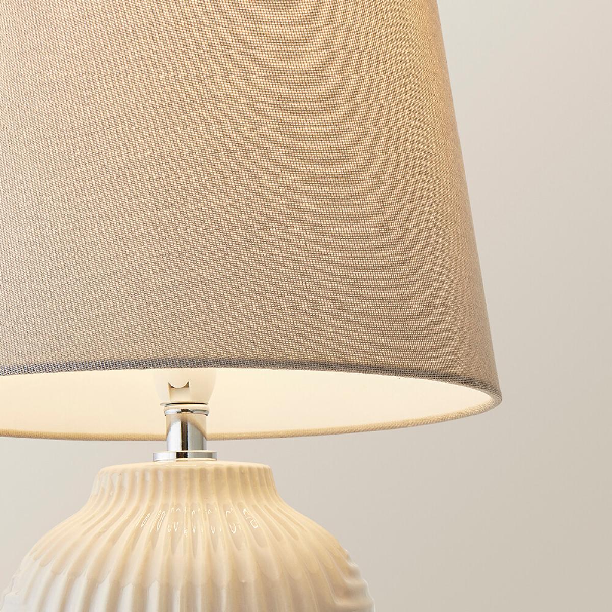 Medium Geometric Ribbed Gloss Table Lamp with Tapered Shade – image 4