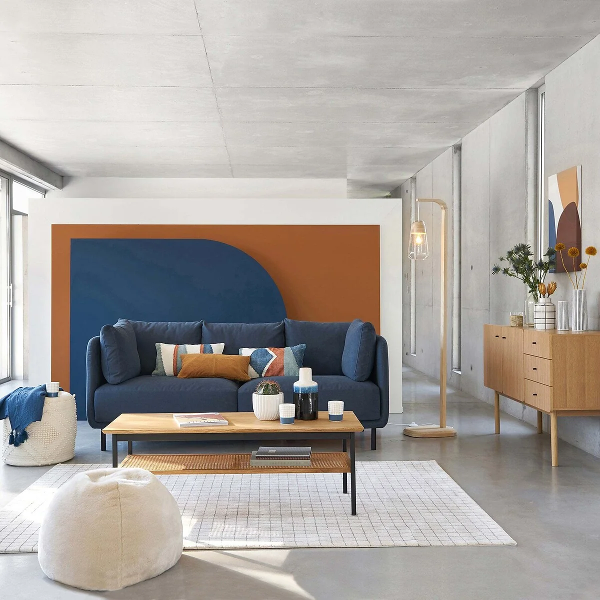 Nasoa Wood & Glass Floor Lamp – image 2