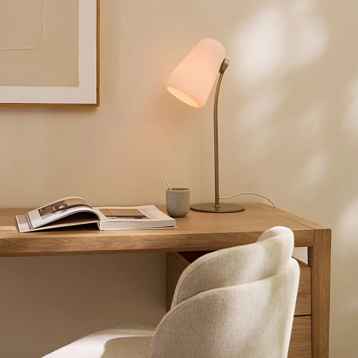 Fosca Fluted Opaline Lamp – image 4