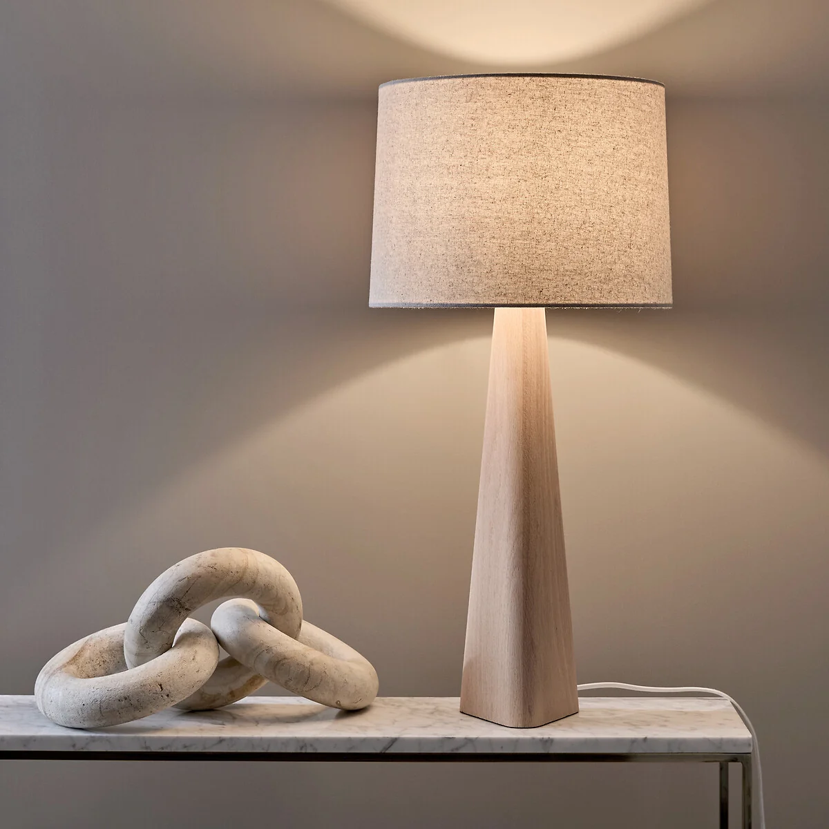 Nestwood Lamp in Oak and Linen – image 1