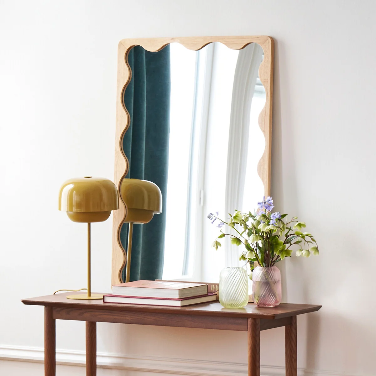 Kinoko Coloured Iron Lamp – image 2