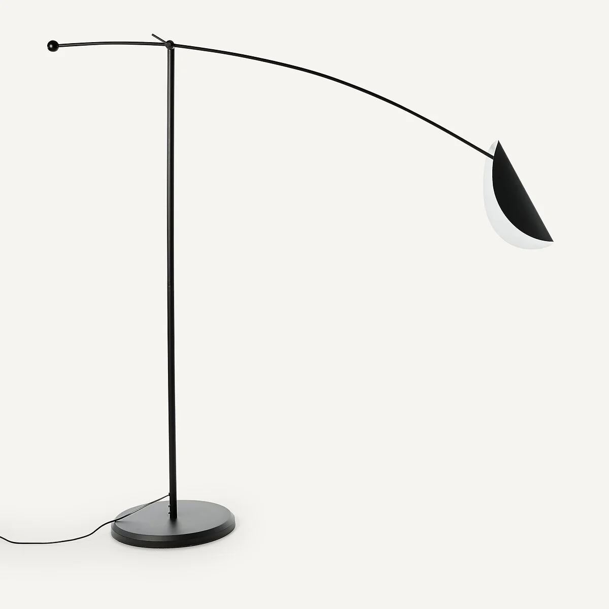 Funambule Arc Floor Lamp – image 5