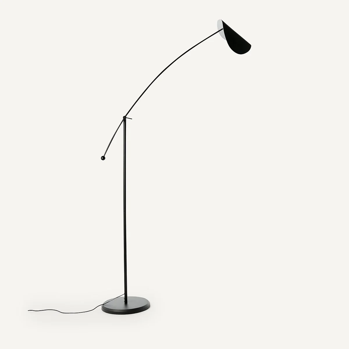 Funambule Arc Floor Lamp – image 6