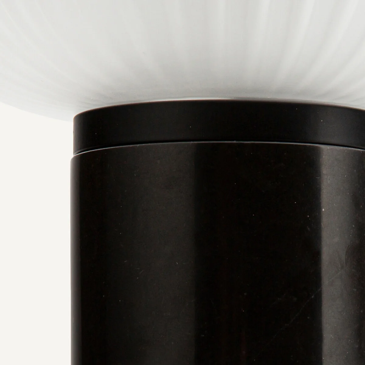 Chanya Frosted Glass Table Lamp – image 7