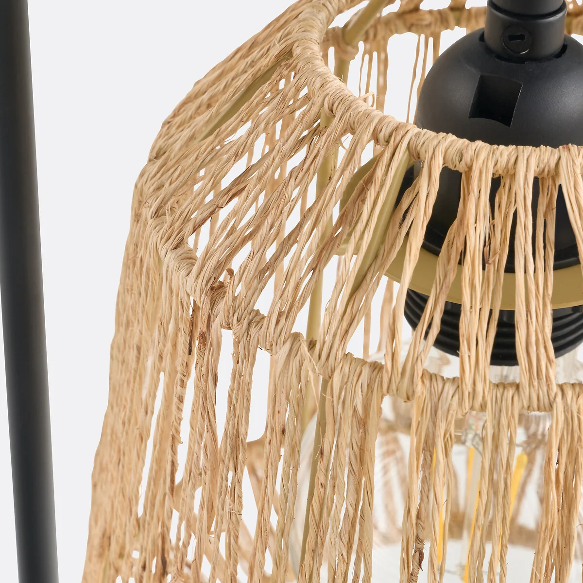 Yaku Table Lamp in Iron and Hemp – image 3