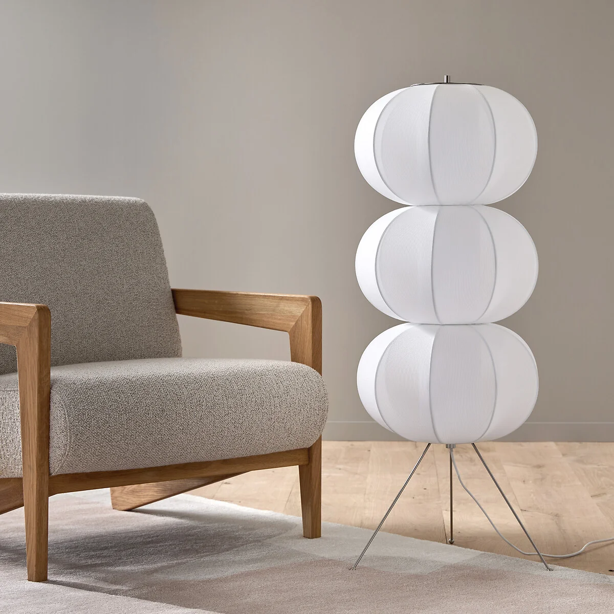 Satchi Mesh Lantern Floor Lamp – image 3
