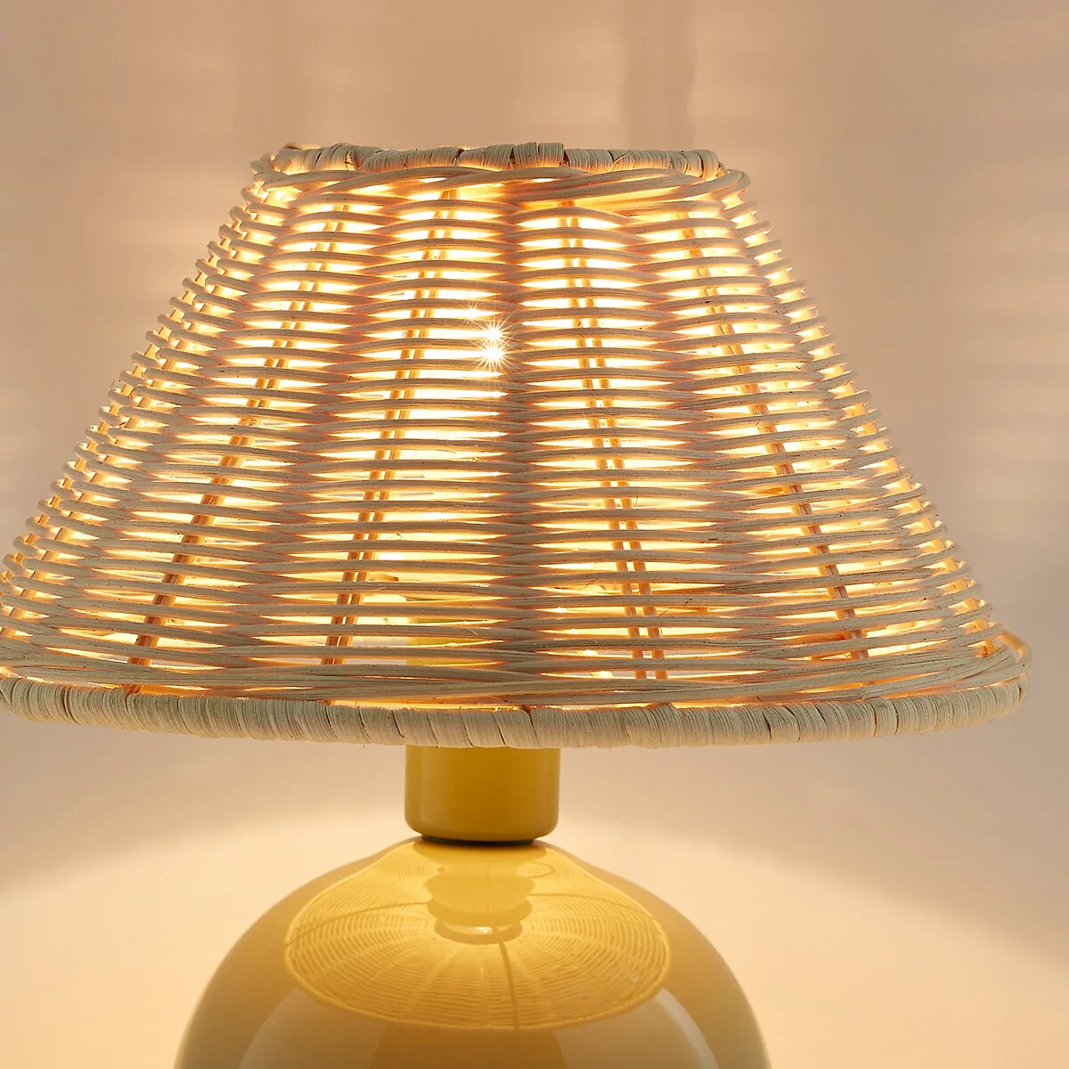 Alios Ceramic & Rattan Table Lamp – image 4