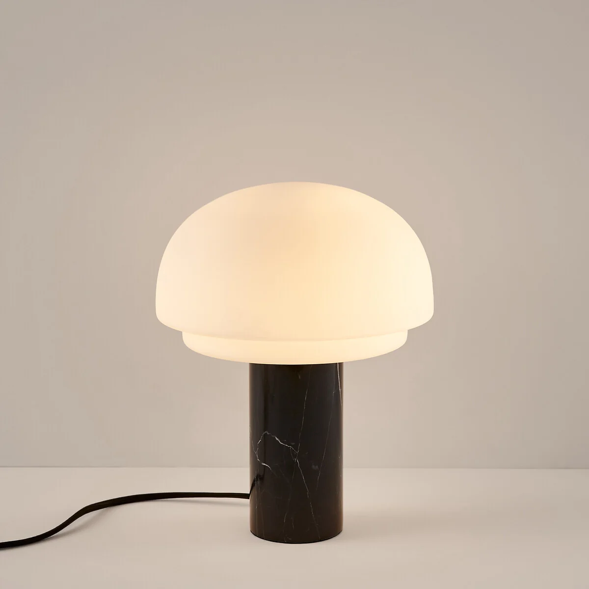 Agathilda Table Lamp in Opaline Glass and Marble Height 27cm – image 4