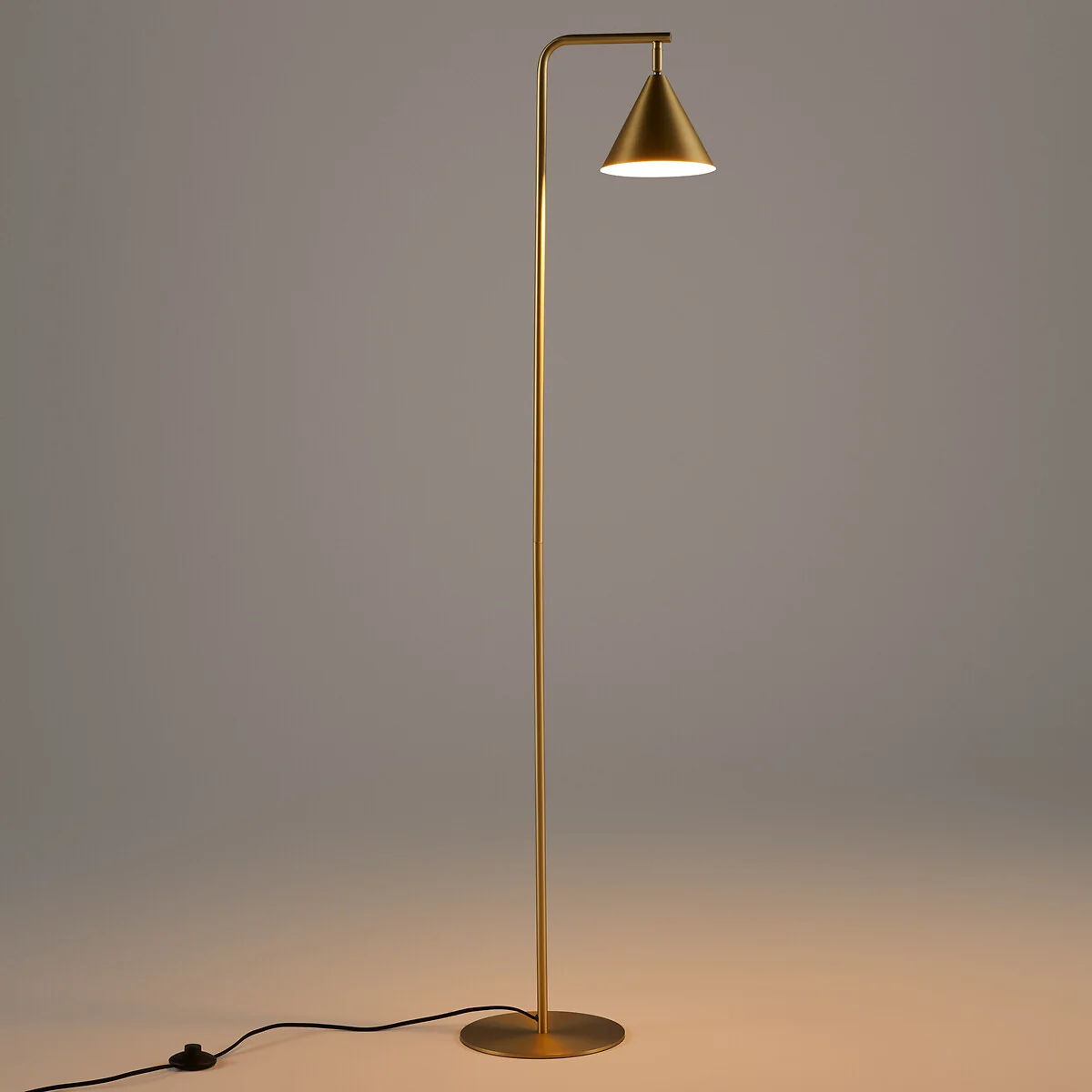 Hiba Adjustable Metal Floor Lamp – image 2