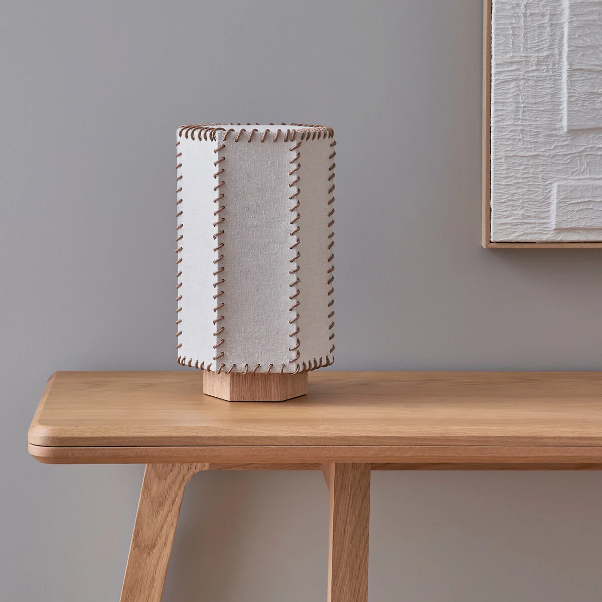 Sixta Table Lamp in Oak and Linen – image 4
