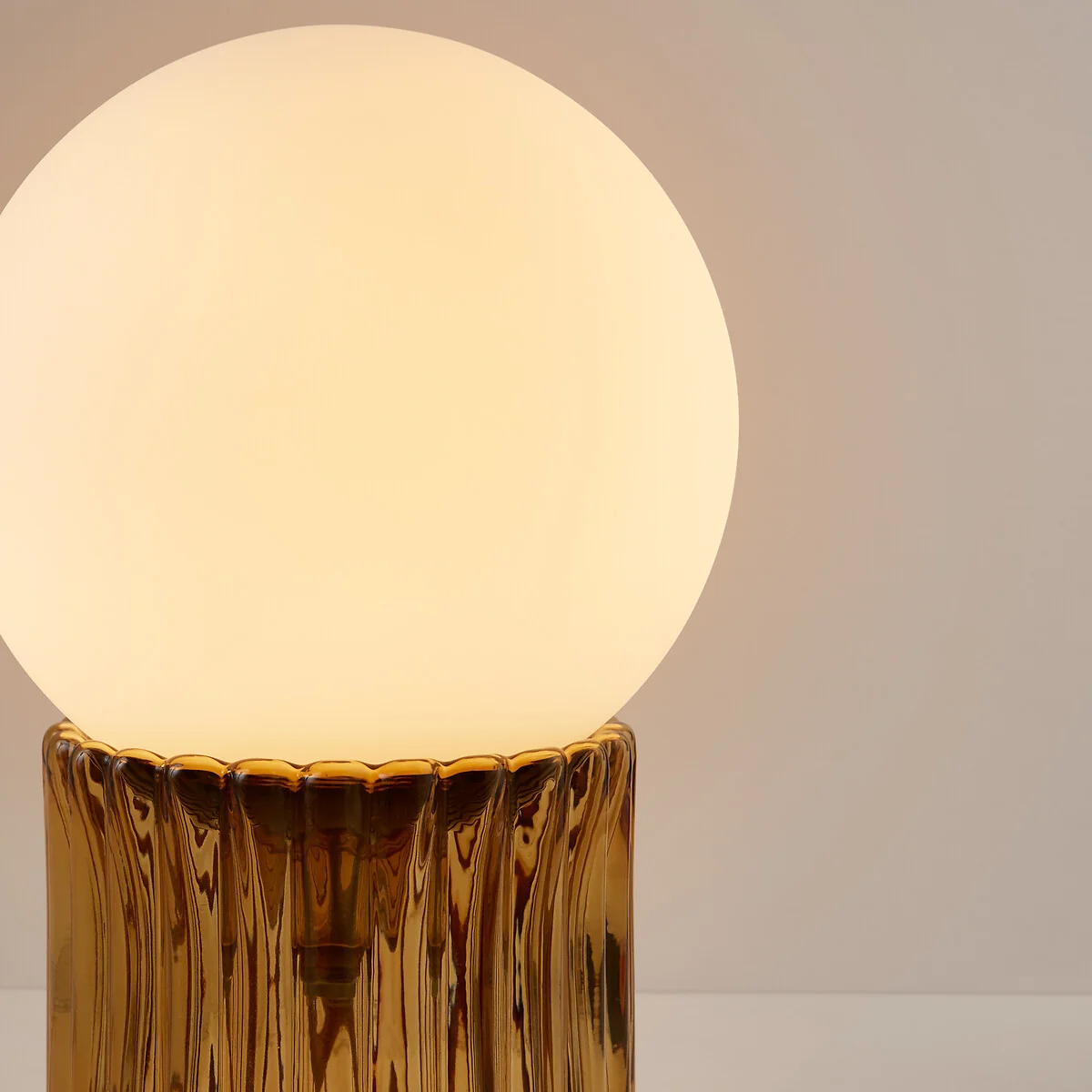 Dima Opaline & Coloured / Streaked Glass Lamp – image 4