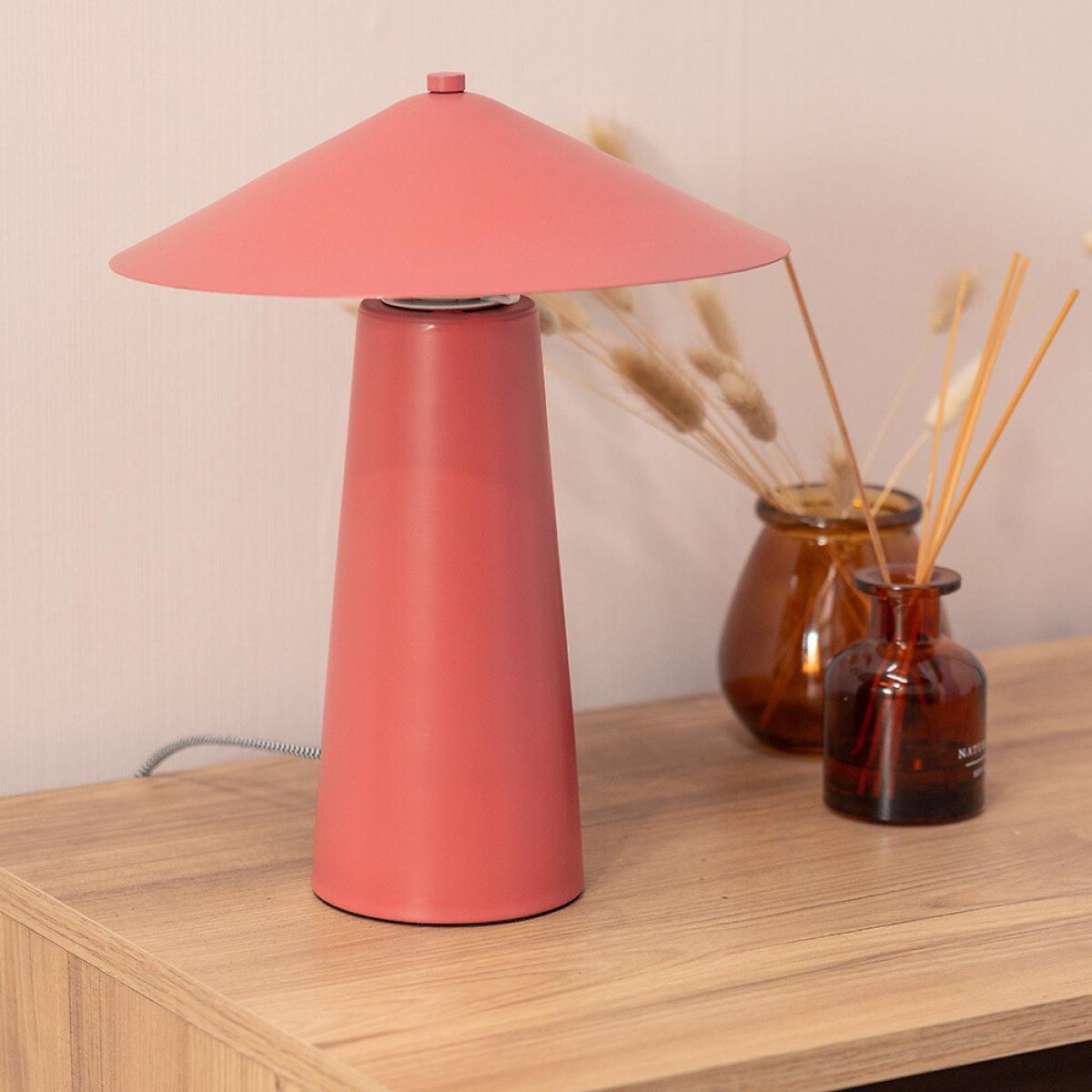 Axel Coral Metal Table Lamp – image 2