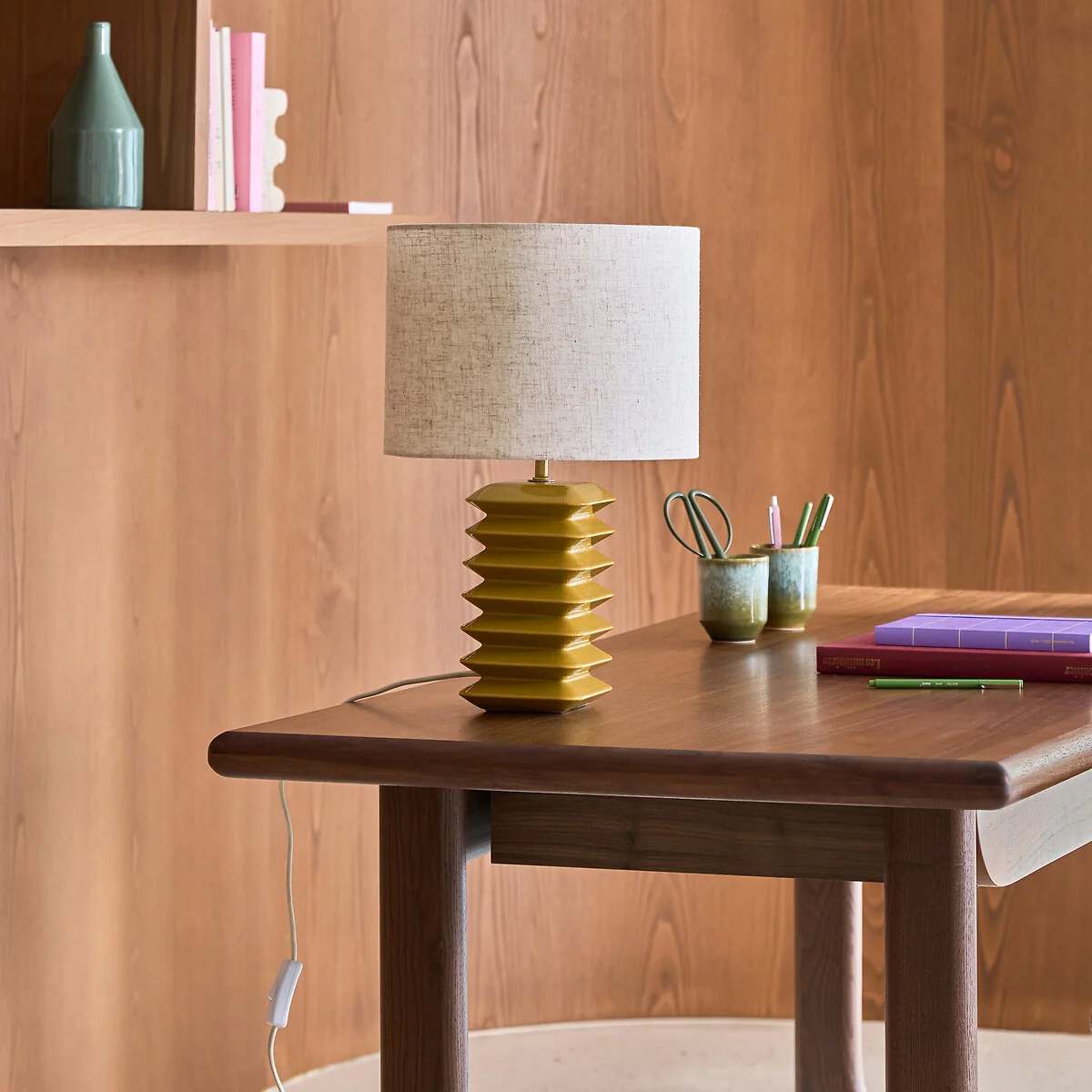 Table Lamp in Ceramic and Linen Remilo – image 2