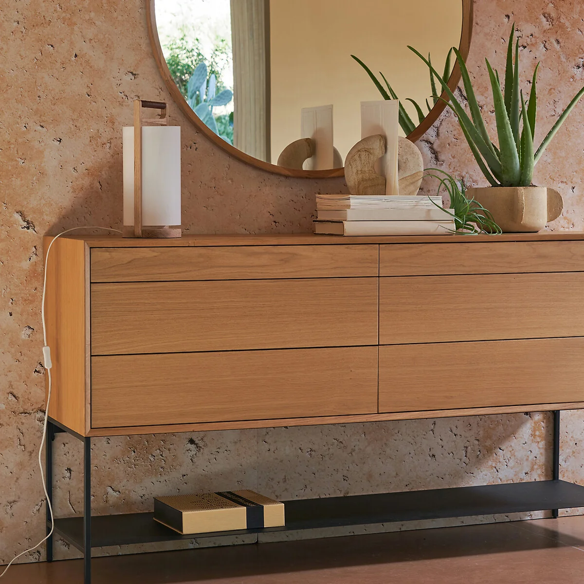 Fodéo Solid Oak and Opaline Lamp – image 2